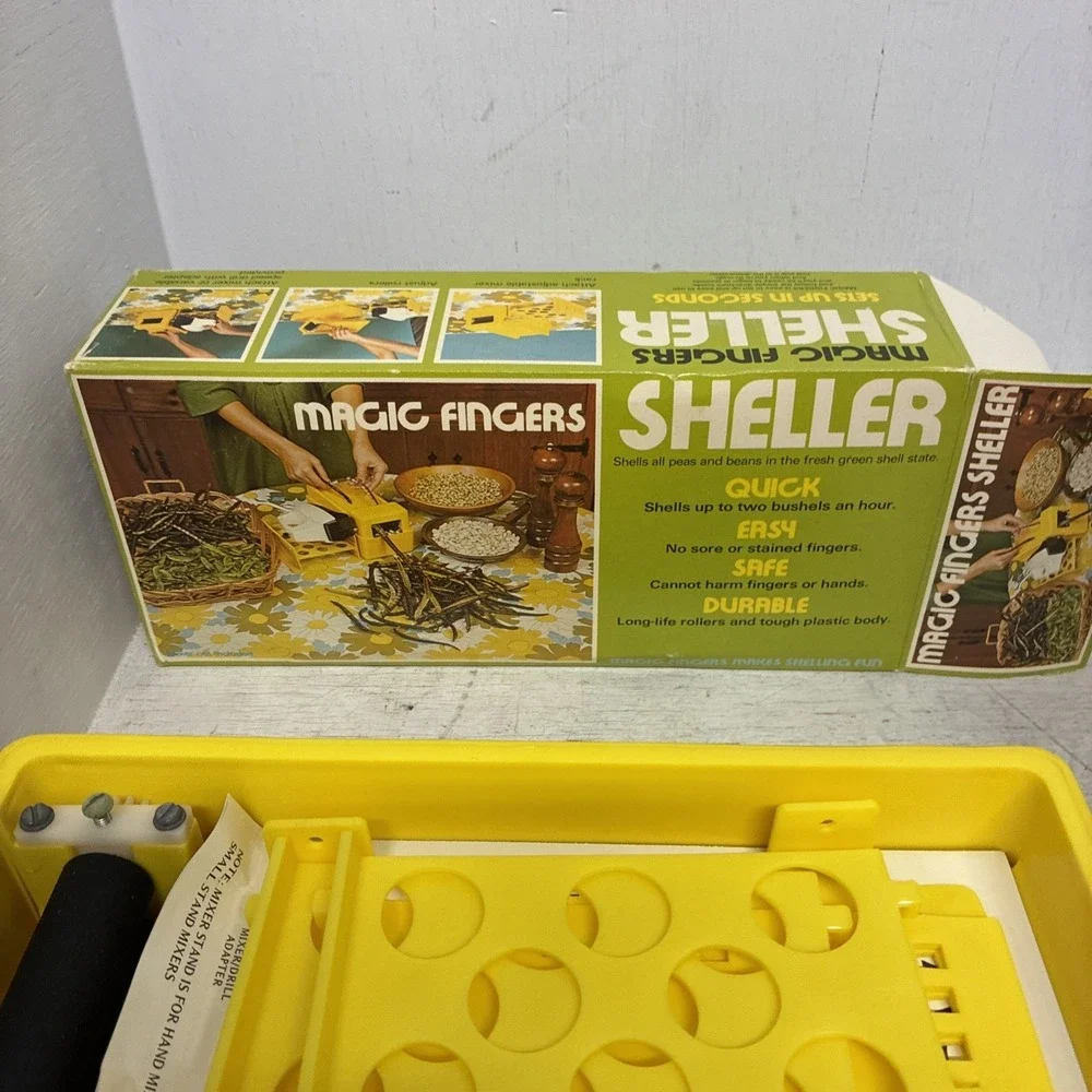 Vintage Magic Fingers pea/bean sheller. New in box never used.